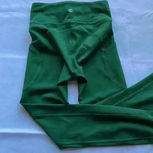 EUC Lulu Lemon Women’s HR Tight 25” Size 2 Green Legging Pant - Picture 3 of 13